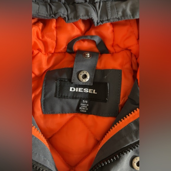 DIESEL boys down filled Grey winter Jacket size youth small 8 10/10 - Picture 3 of 3